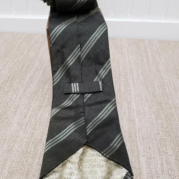 NWOT! DOLCE & GABBANA Men's All Silk Striped Neck Tie (58.5x3.75) Olive/Green
